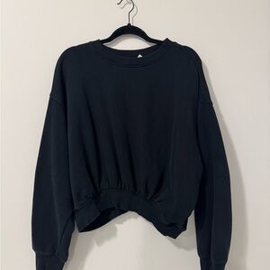Universal Black Women's Sweatshirt
